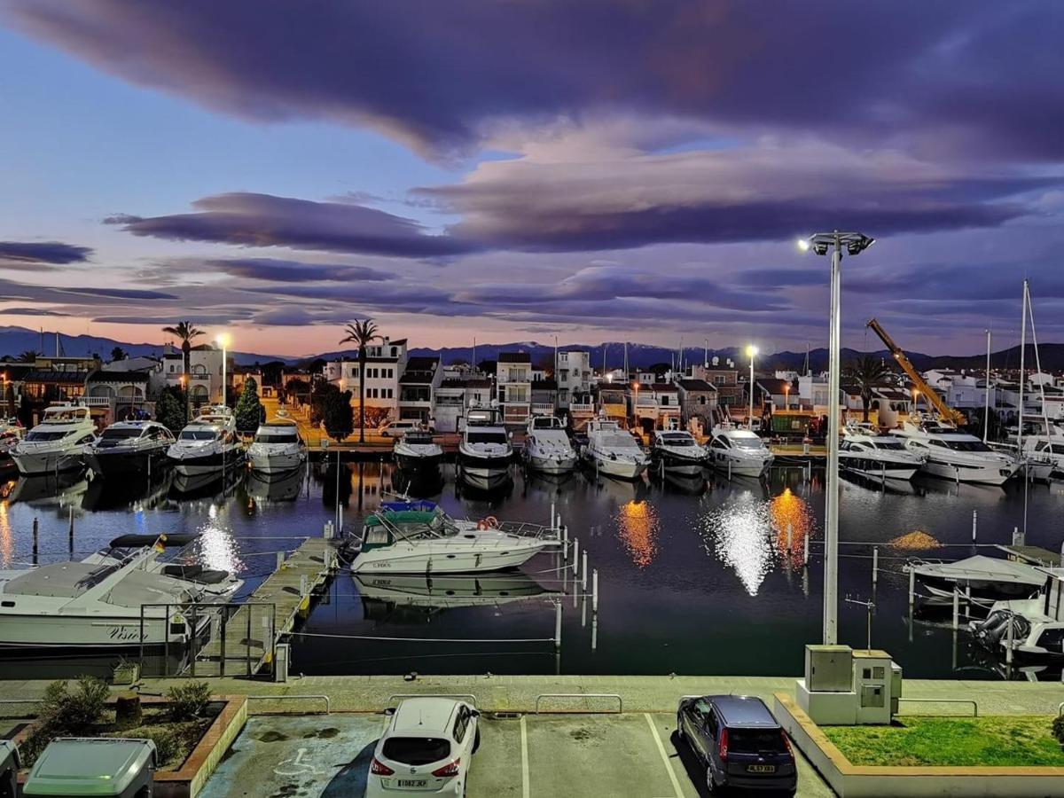 Apartamento Con Vistas Al Mar - Wifi - Aire Acondicionado Емпуриабрава Екстериор снимка