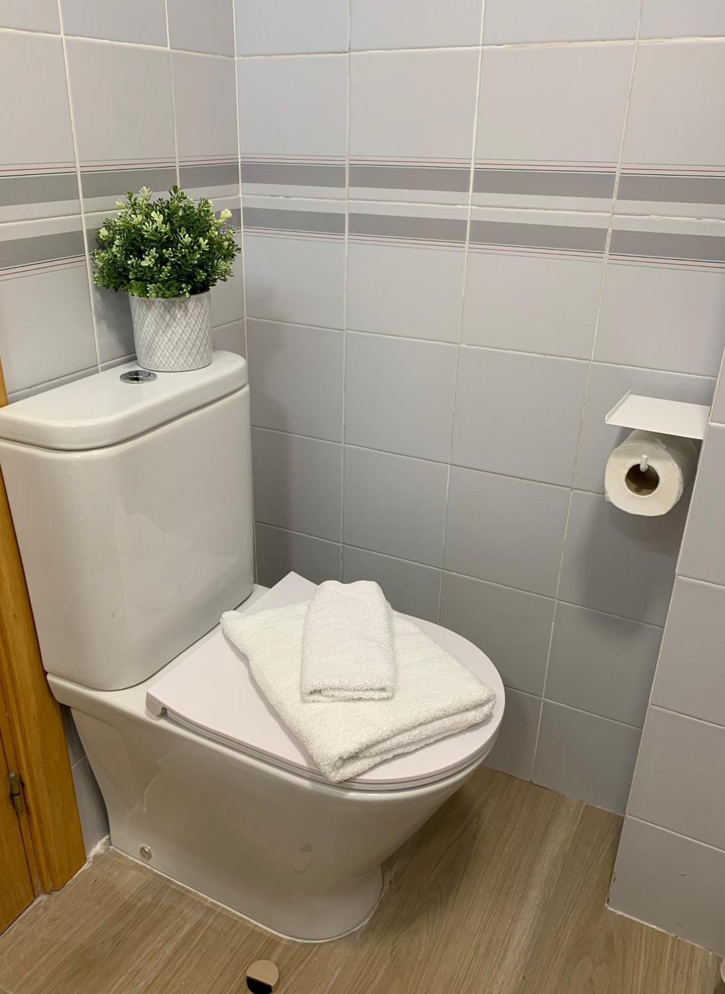 Apartamento Con Vistas Al Mar - Wifi - Aire Acondicionado Емпуриабрава Екстериор снимка
