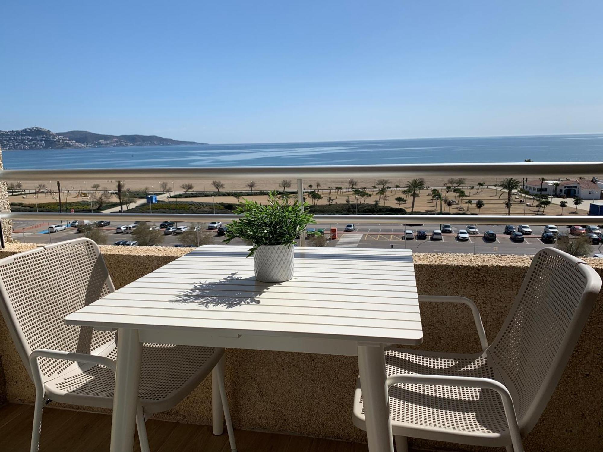 Apartamento Con Vistas Al Mar - Wifi - Aire Acondicionado Емпуриабрава Екстериор снимка